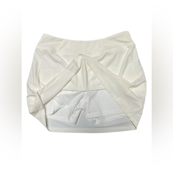 White athletic skort - Picture 4 of 5